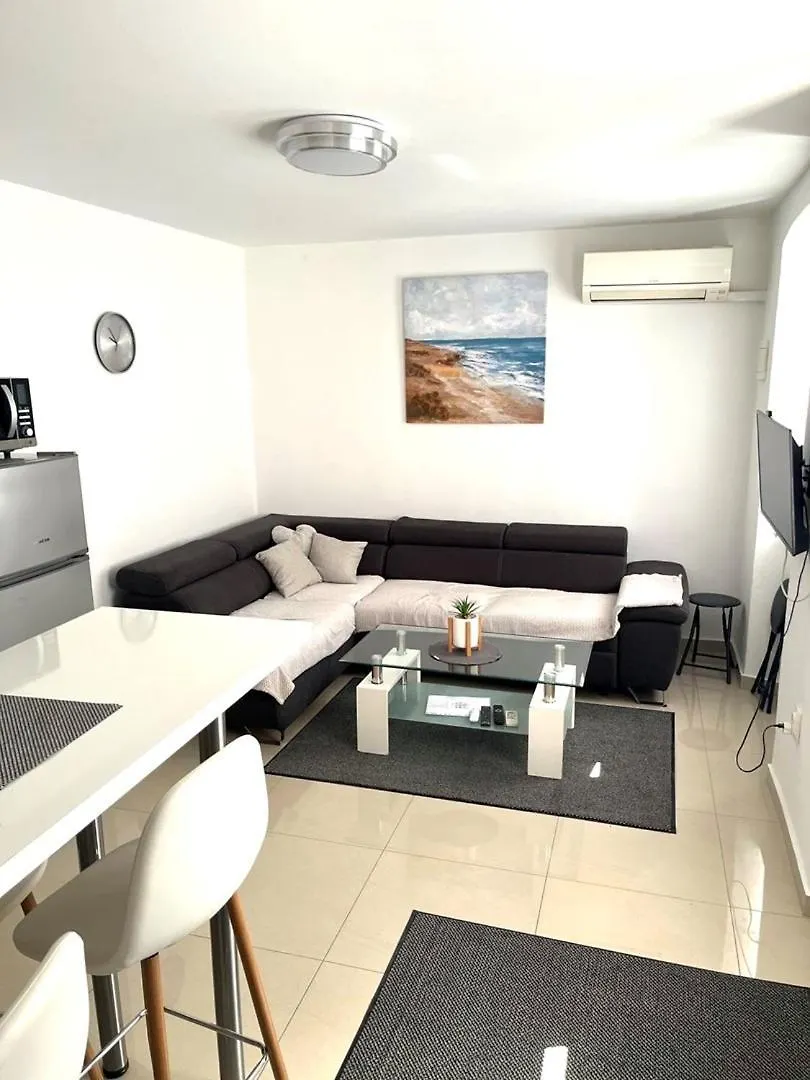 City Centre Apartment With Terrace 2 Pula 0*,  Croatia